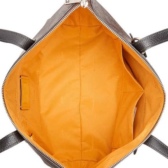 NWT Limited Edition Coach Signature NY Taxi Tote - Picture 2 of 8